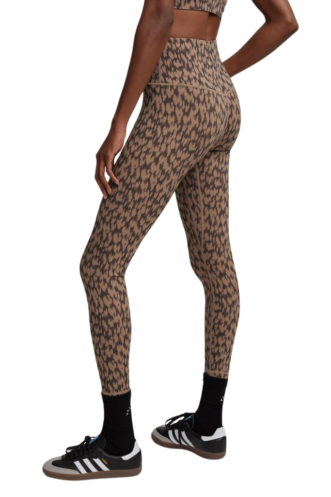 Form High Legging 25, Cocoa Etched Animal – O2 Life